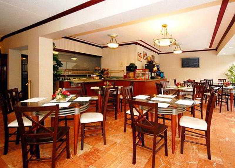 Quality Inn & Suites Tallahassee Restaurant photo